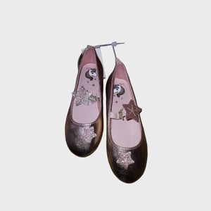 NWT, Size 13 children girl shoes.